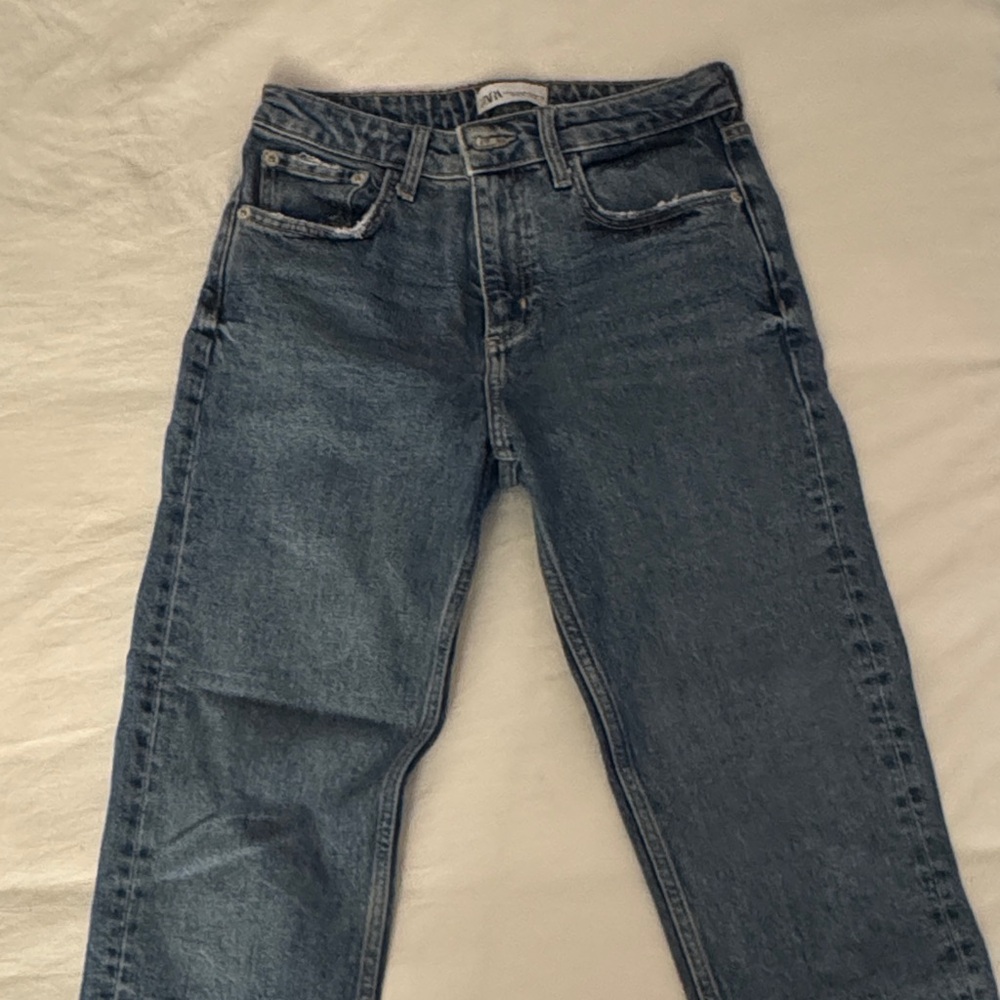 Zara straight blue jeans